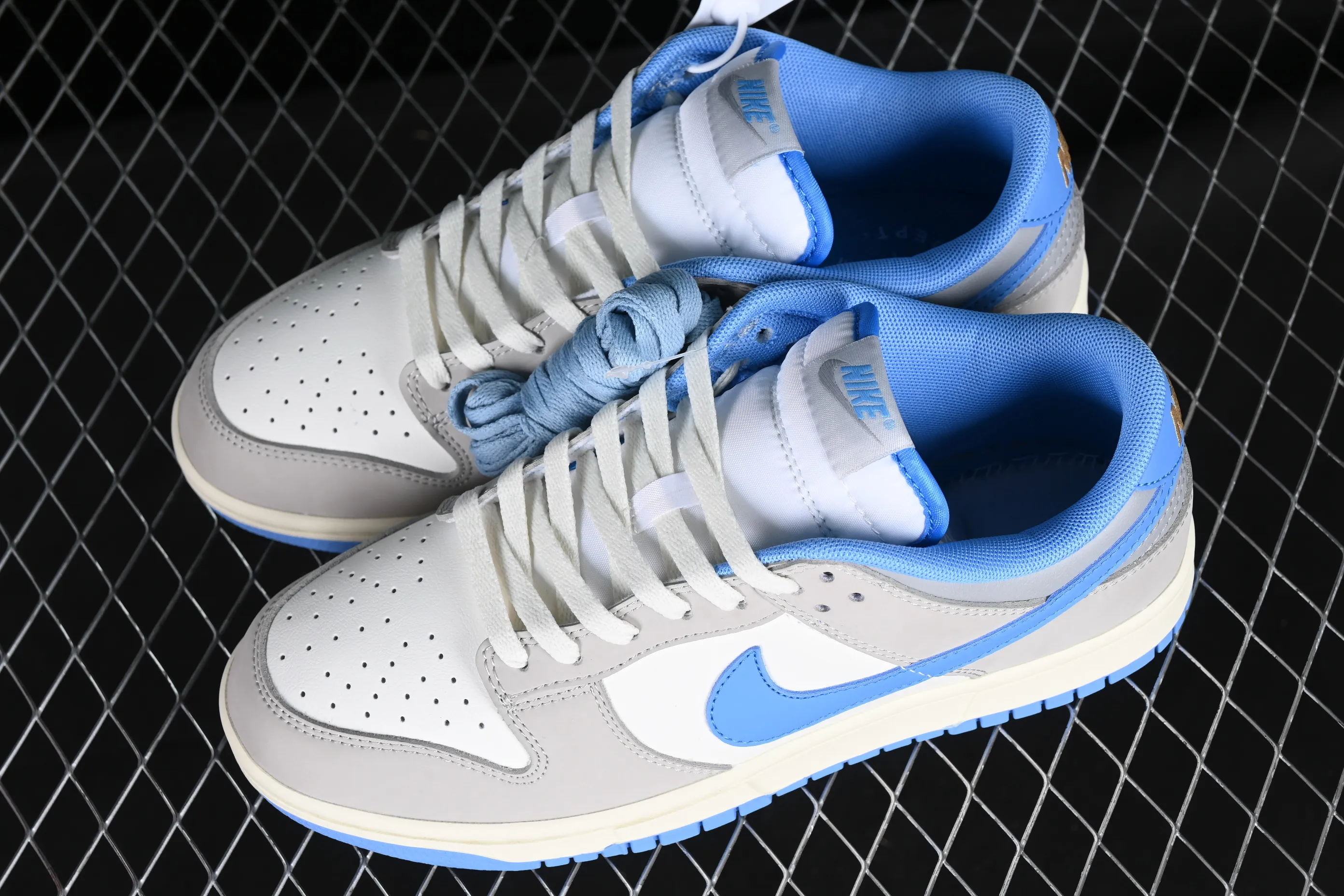 All categories Nk SB Dunk series Nk SB Dunk Low low-top sneakers F version Nk Dunk Low "Athletic Department" gray blue SB low-top casual sneakers FN7488-133